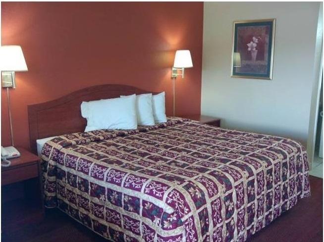Deluxe Inn Stamford Bilik gambar